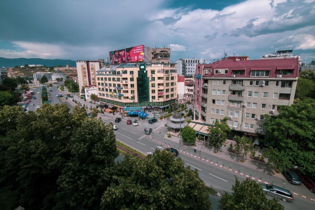 5 Star Central Studio Skopje Exteriör bild