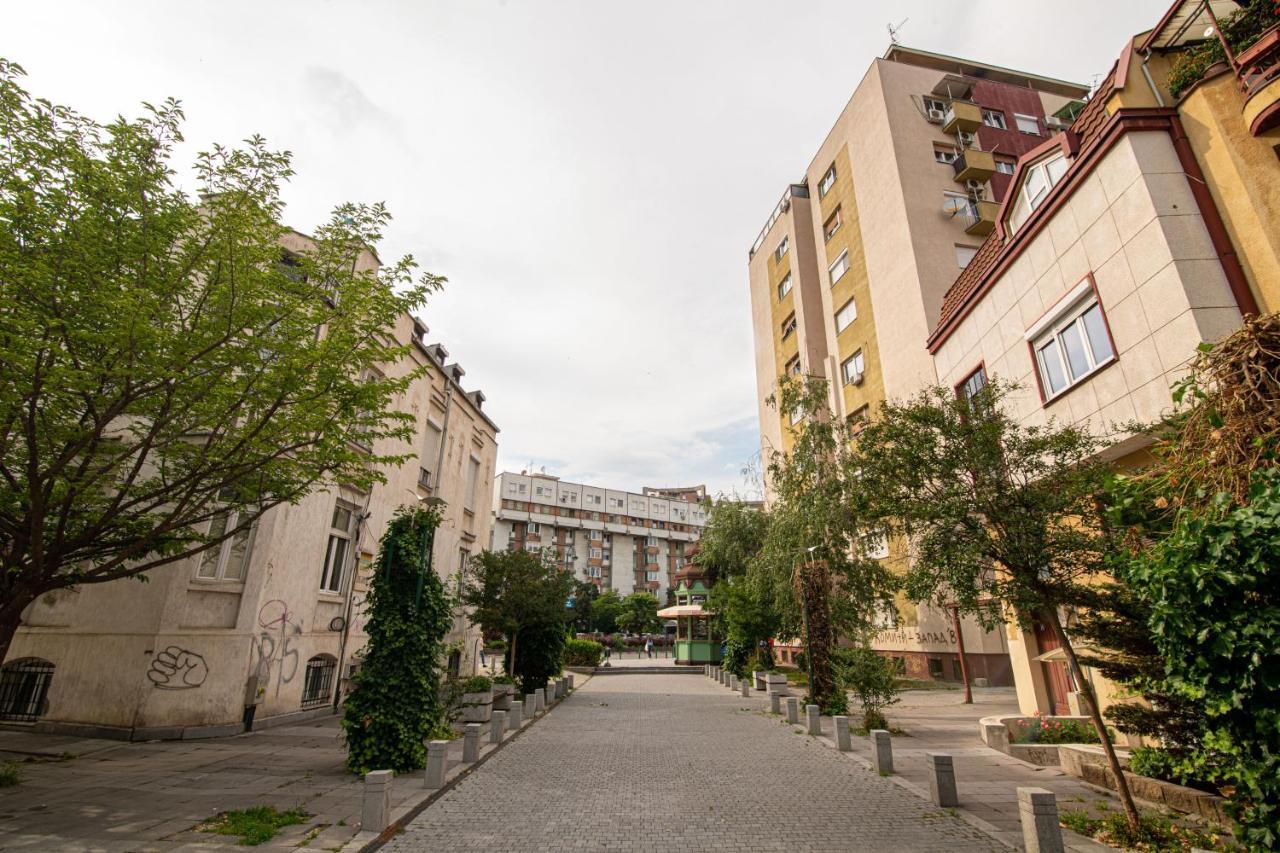5 Star Central Studio Skopje Exteriör bild