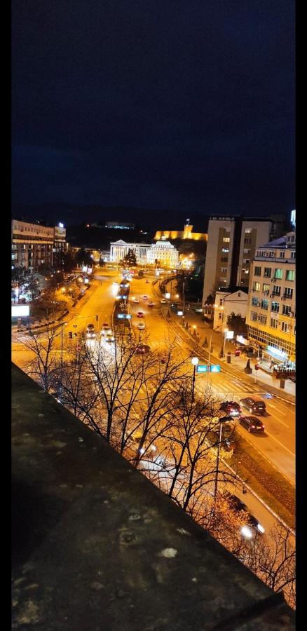 5 Star Central Studio Skopje Exteriör bild